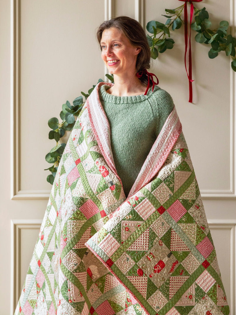 PRE-ORDER Tilda- Christmas Star Quilt Kit- Green/Cream featuring Merry Little Christmas- July 2027 - Modern Fabric Shoppe